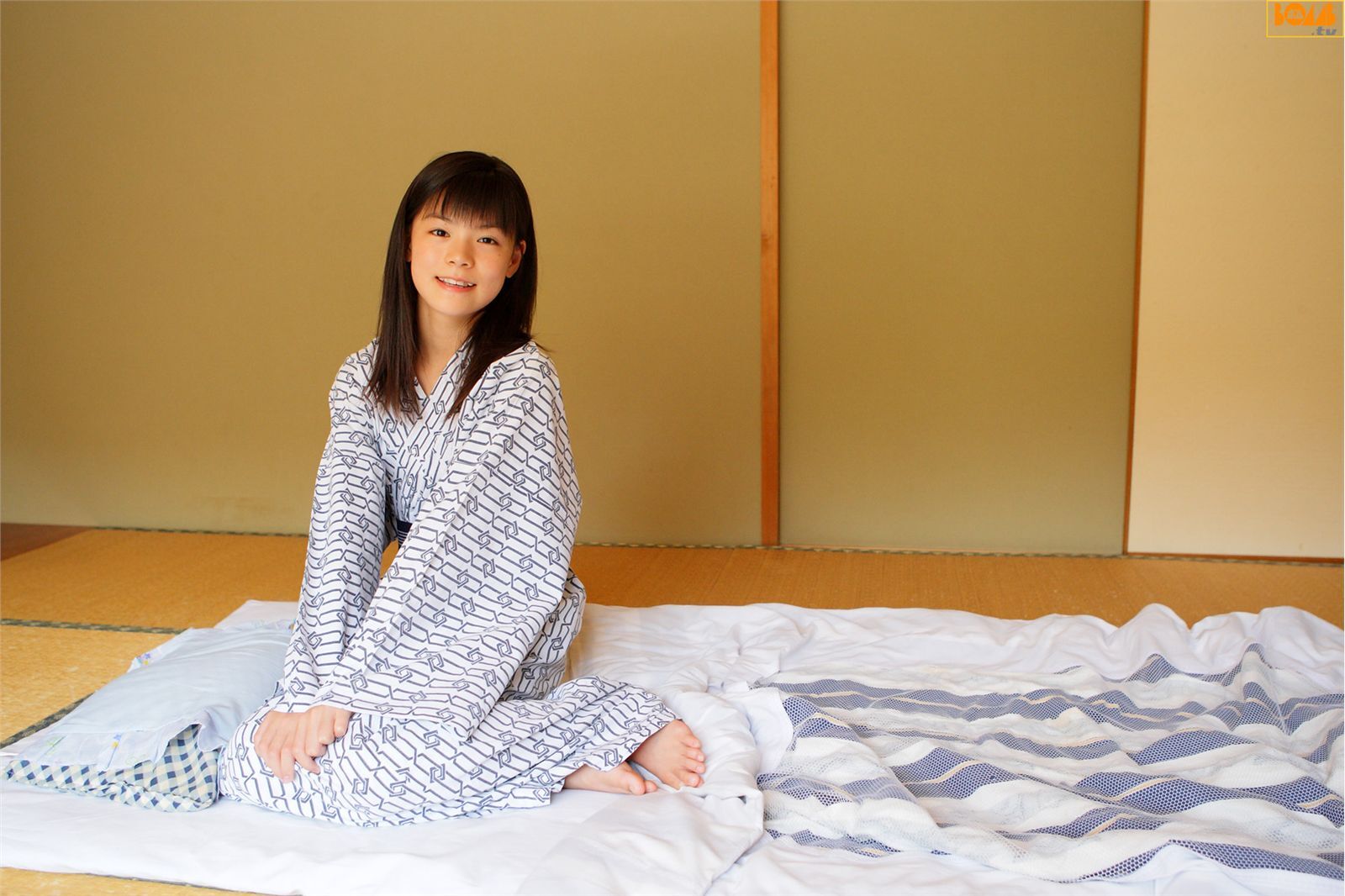 石川葵 Aoi Ishikawa Bomb.tv 日本美女制服写真